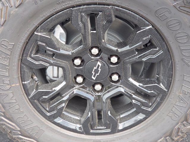 New 2026 Chevrolet Silverado 1500 ZR2 AWD/4WD image 13