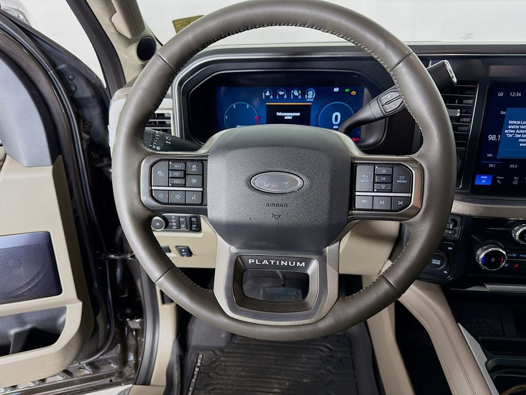 Used 2025 Ford F450 Platinum w/ Platinum Plus Package AWD/4WD image 13