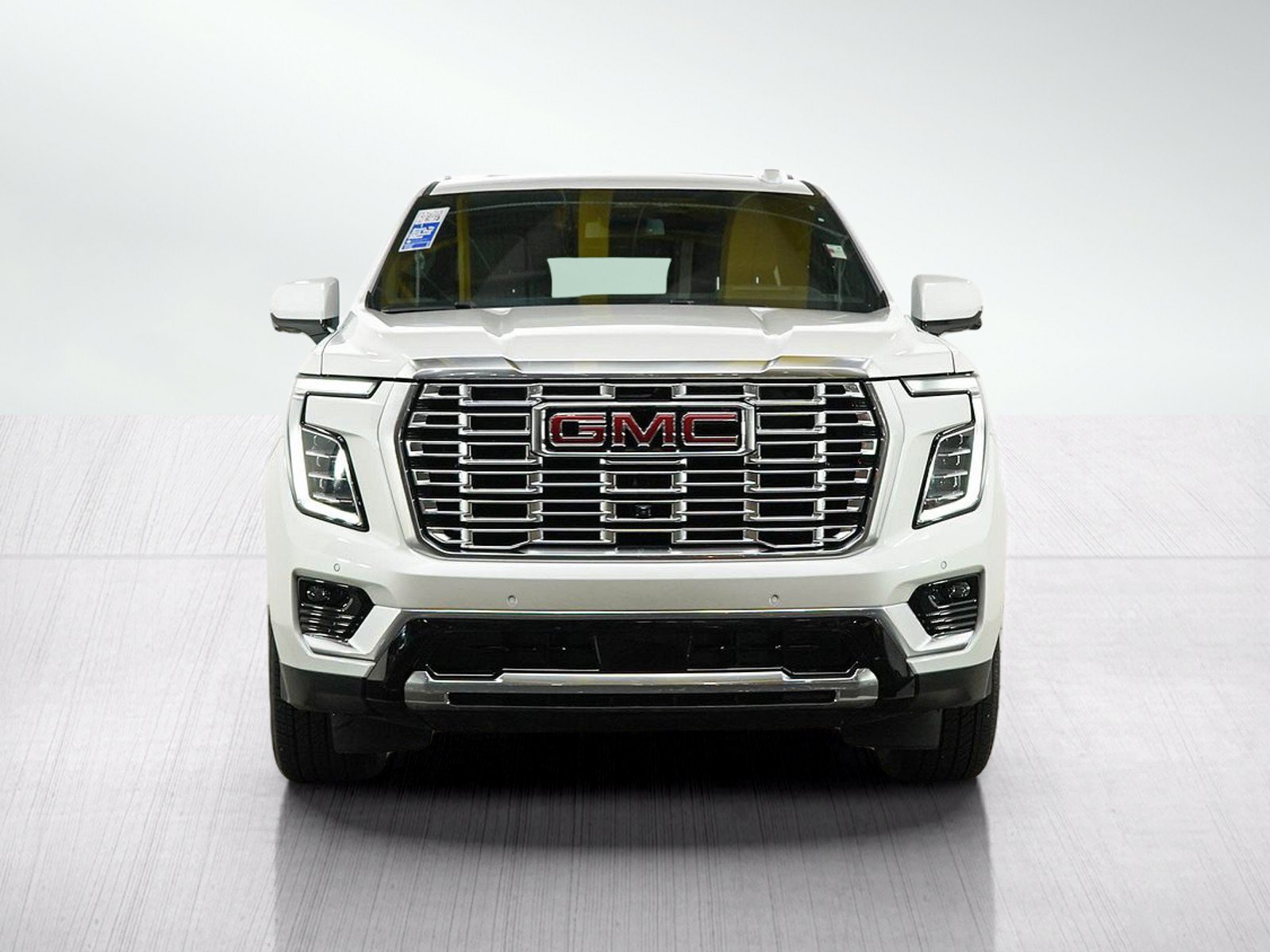 Used 2025 GMC Yukon Denali w/ Sun & Power Step Package AWD/4WD image 8