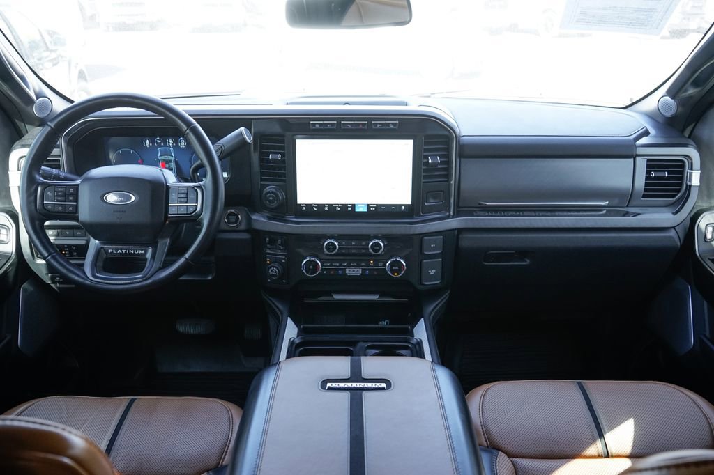 Used 2024 Ford F350 Platinum w/ Tremor Off-Road Package AWD/4WD image 28