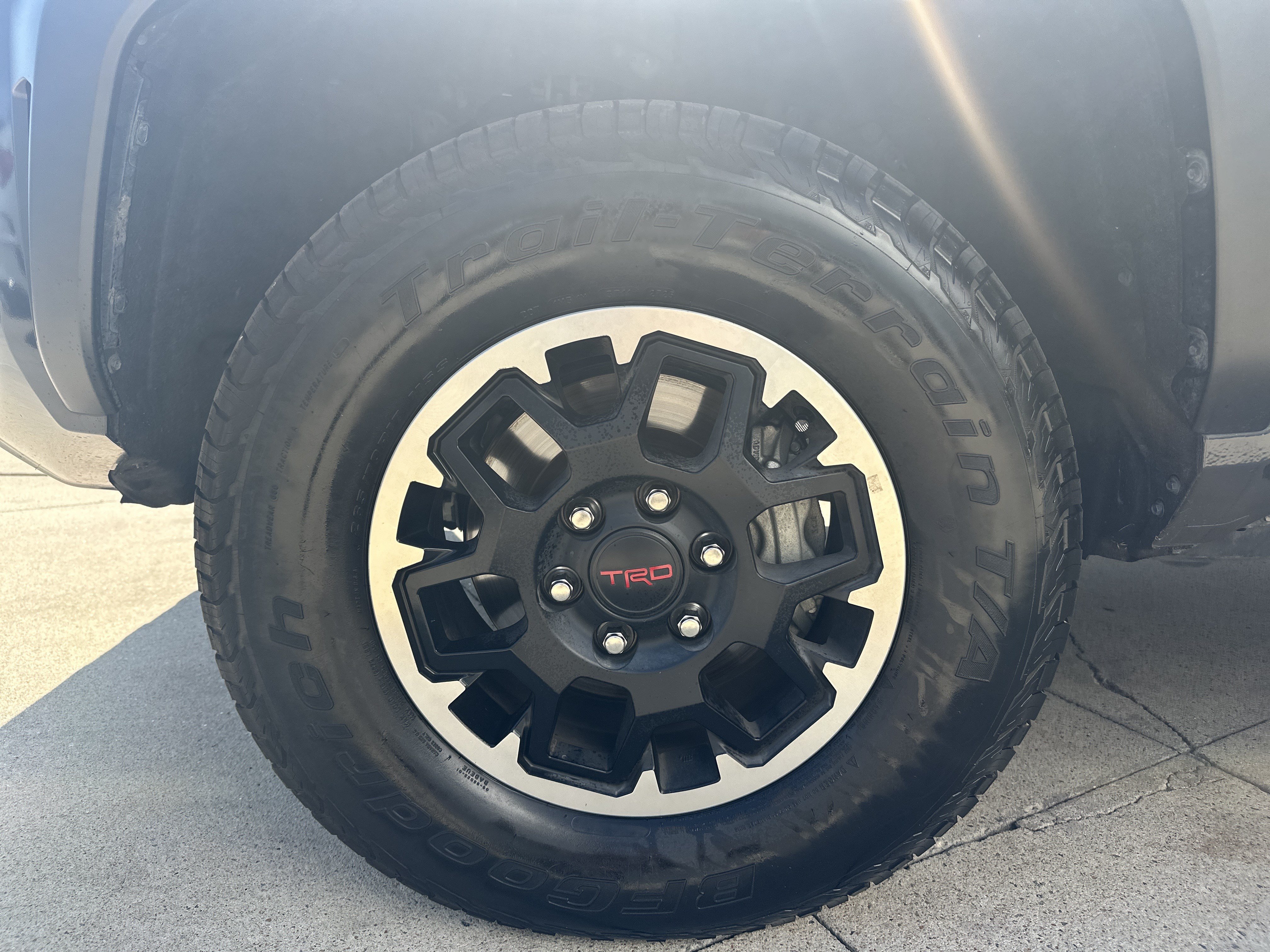 Used 2025 Toyota Tacoma TRD Off-Road w/ TRD Off Road Upgrade Package AWD/4WD image 34