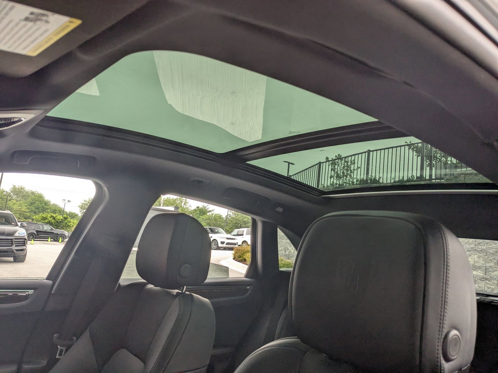 Used 2025 Porsche Macan image 28