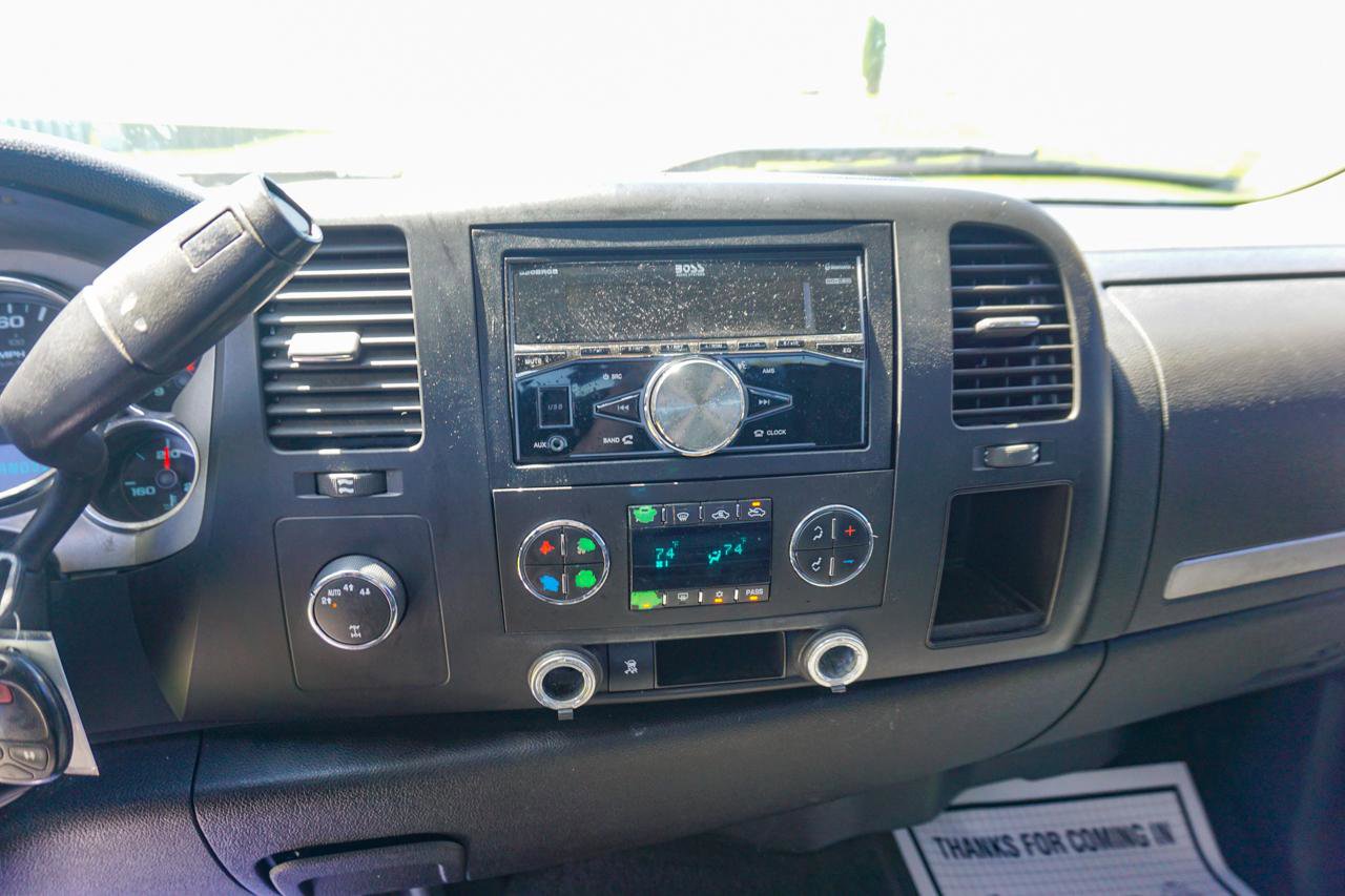 Used 2008 GMC Sierra 1500 SLE w/ Power Pack Plus AWD/4WD image 12