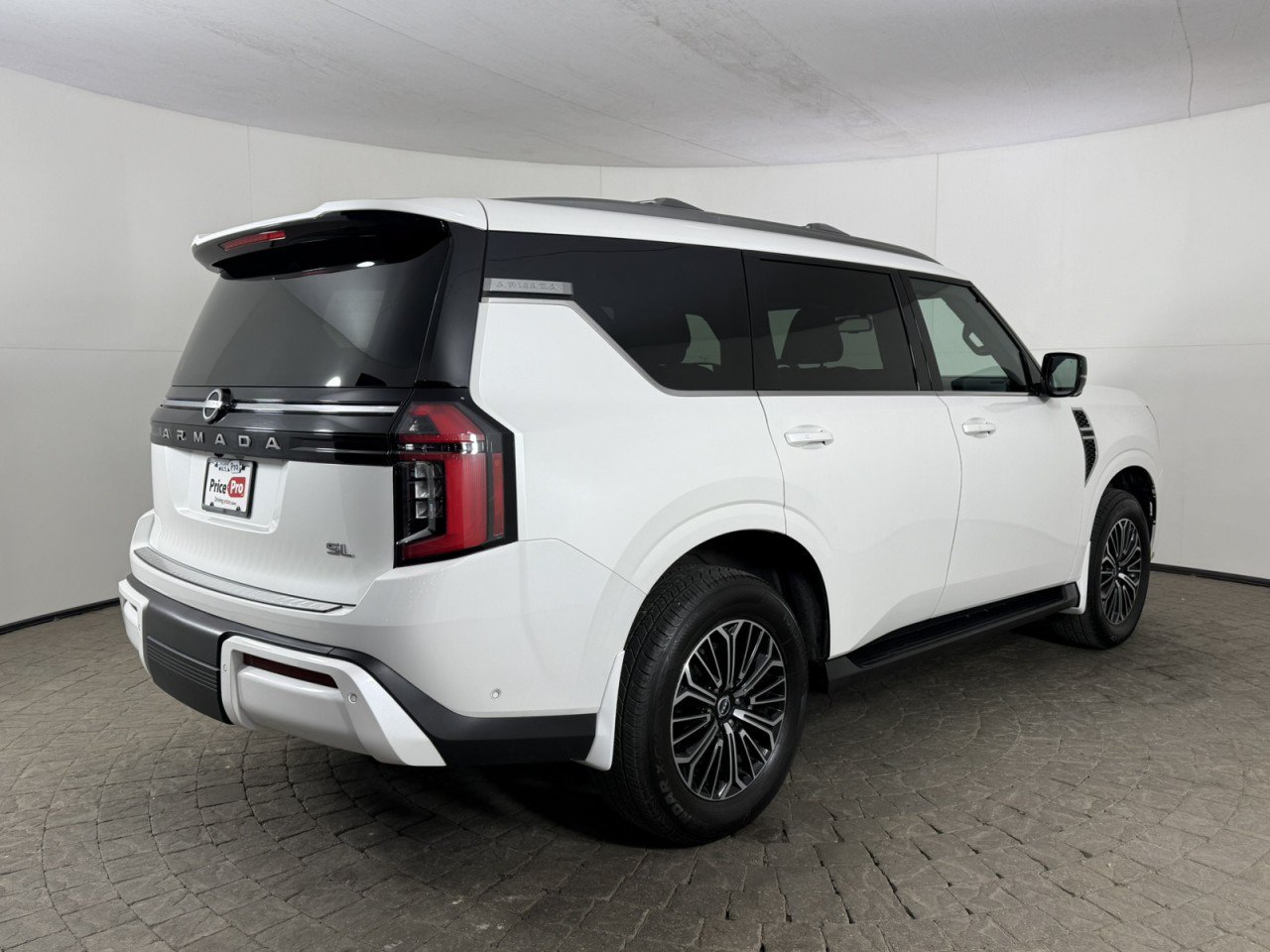 Used 2026 Nissan Armada SL w/ Captain's Chari Seat Package AWD/4WD image 9