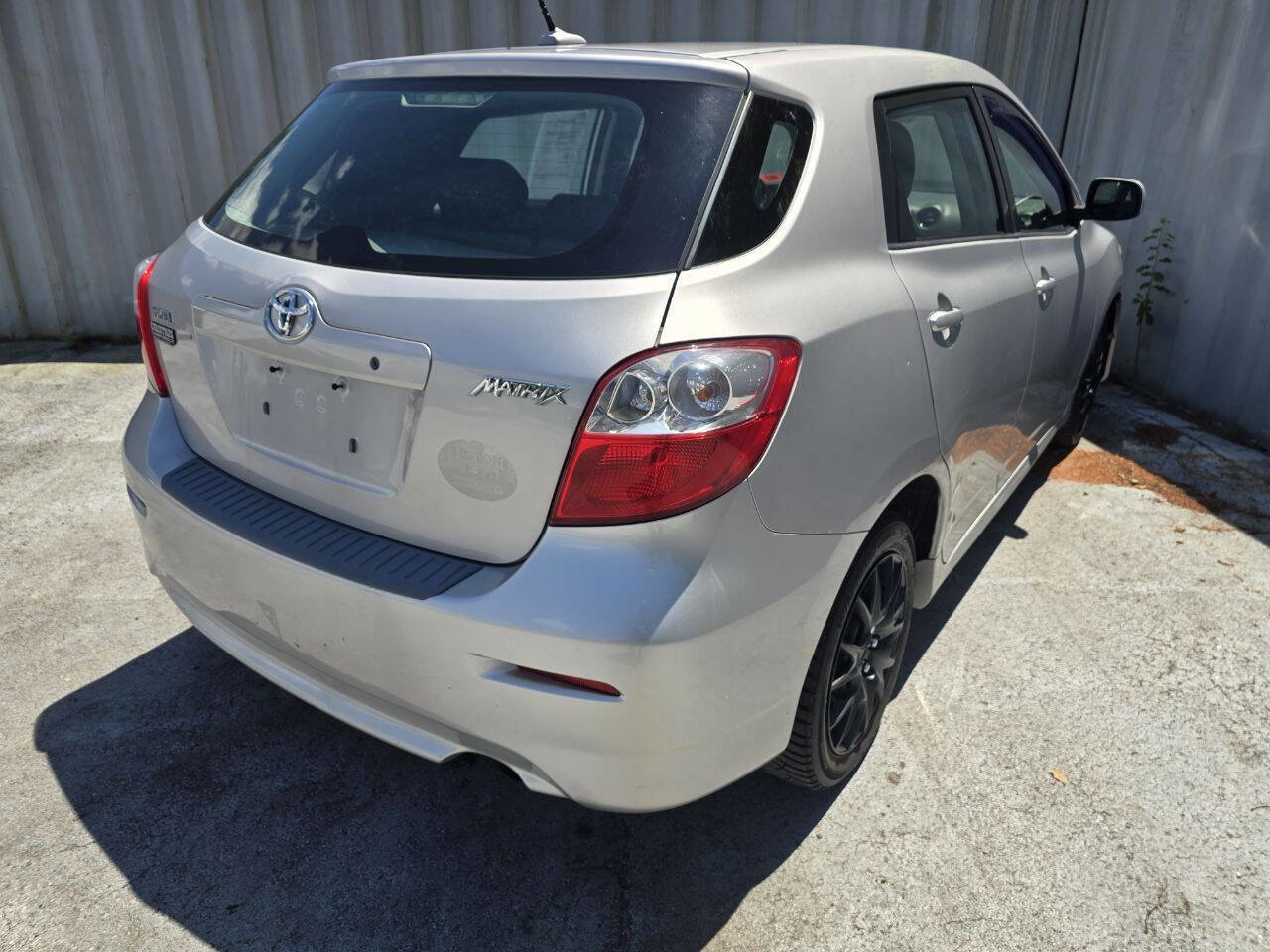Used 2010 Toyota Matrix FWD image 9