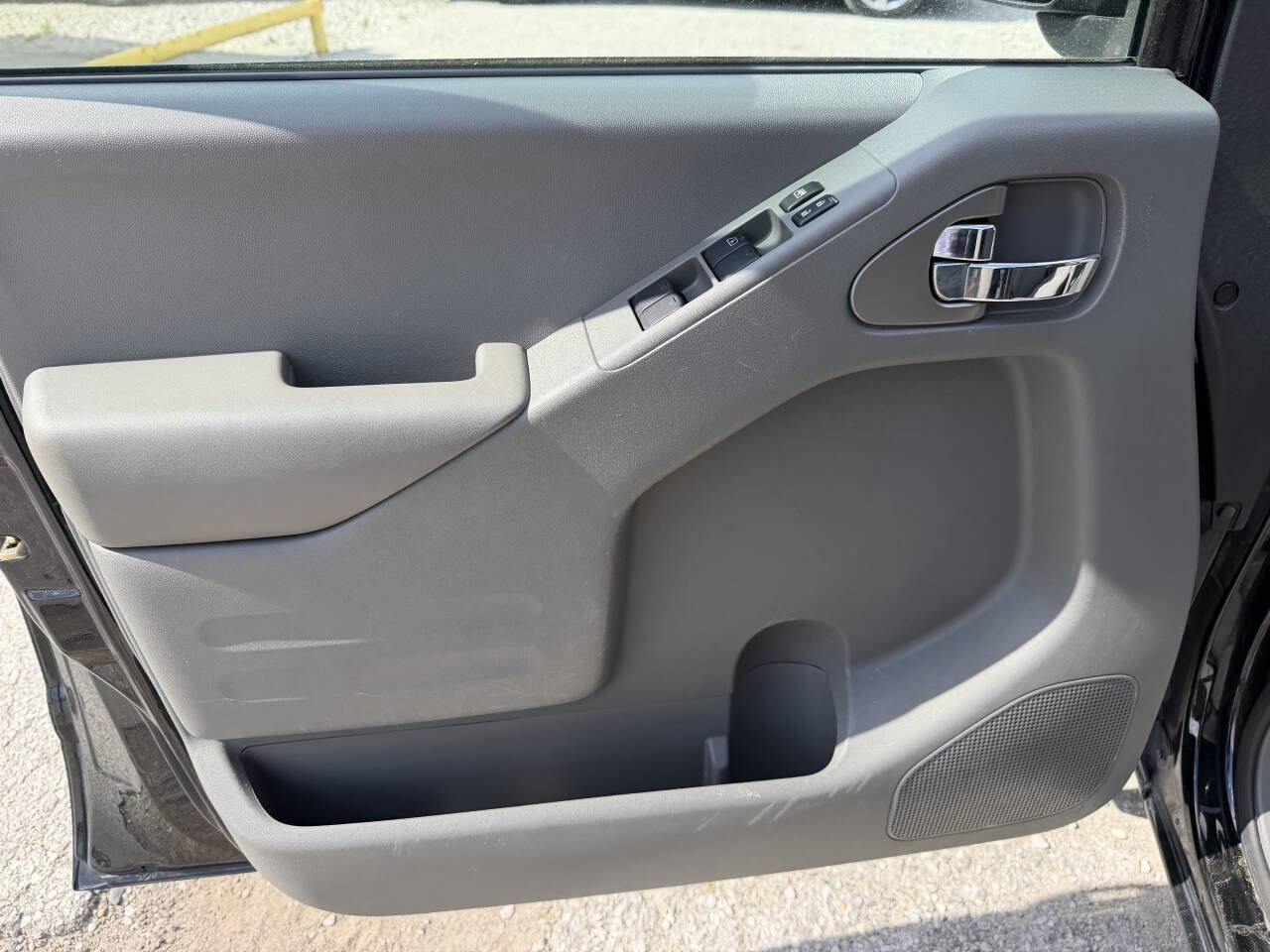 Used 2019 Nissan Frontier SV w/ Value Truck Package AWD/4WD image 13