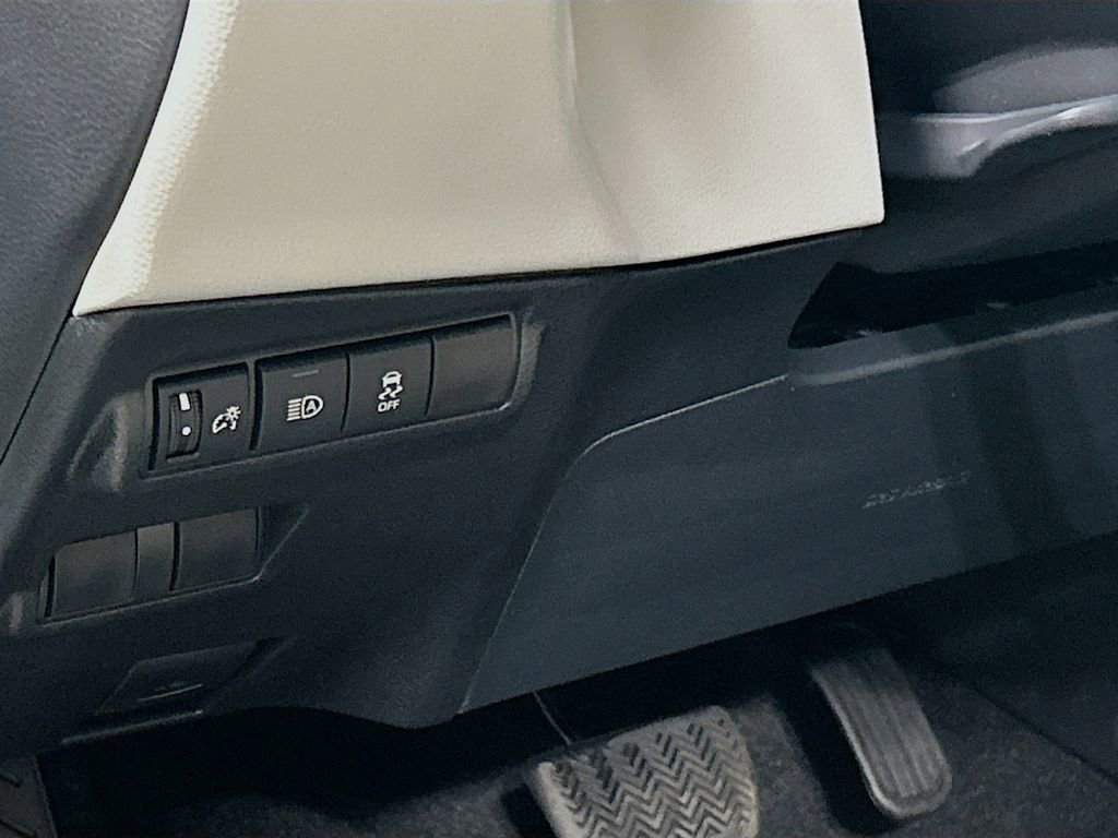 New 2026 Toyota Corolla Cross L FWD image 8