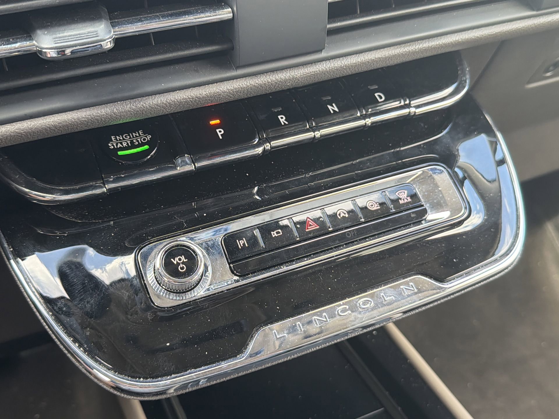 Used 2024 Lincoln Corsair FWD image 31