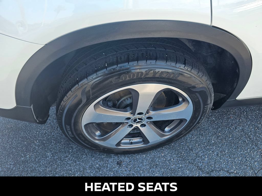 Used 2018 Mercedes-Benz GLC 300 4MATIC image 11
