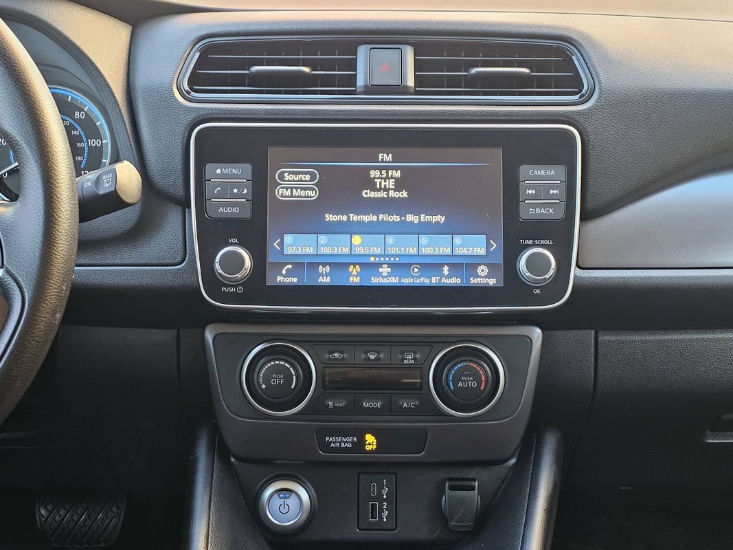 Used 2025 Nissan Leaf S FWD image 27
