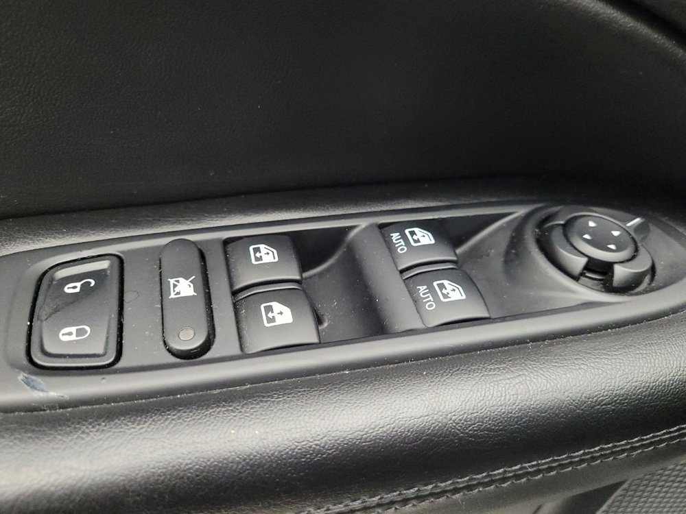 Used 2021 Jeep Compass Latitude w/ Sun and Sound Group FWD image 27