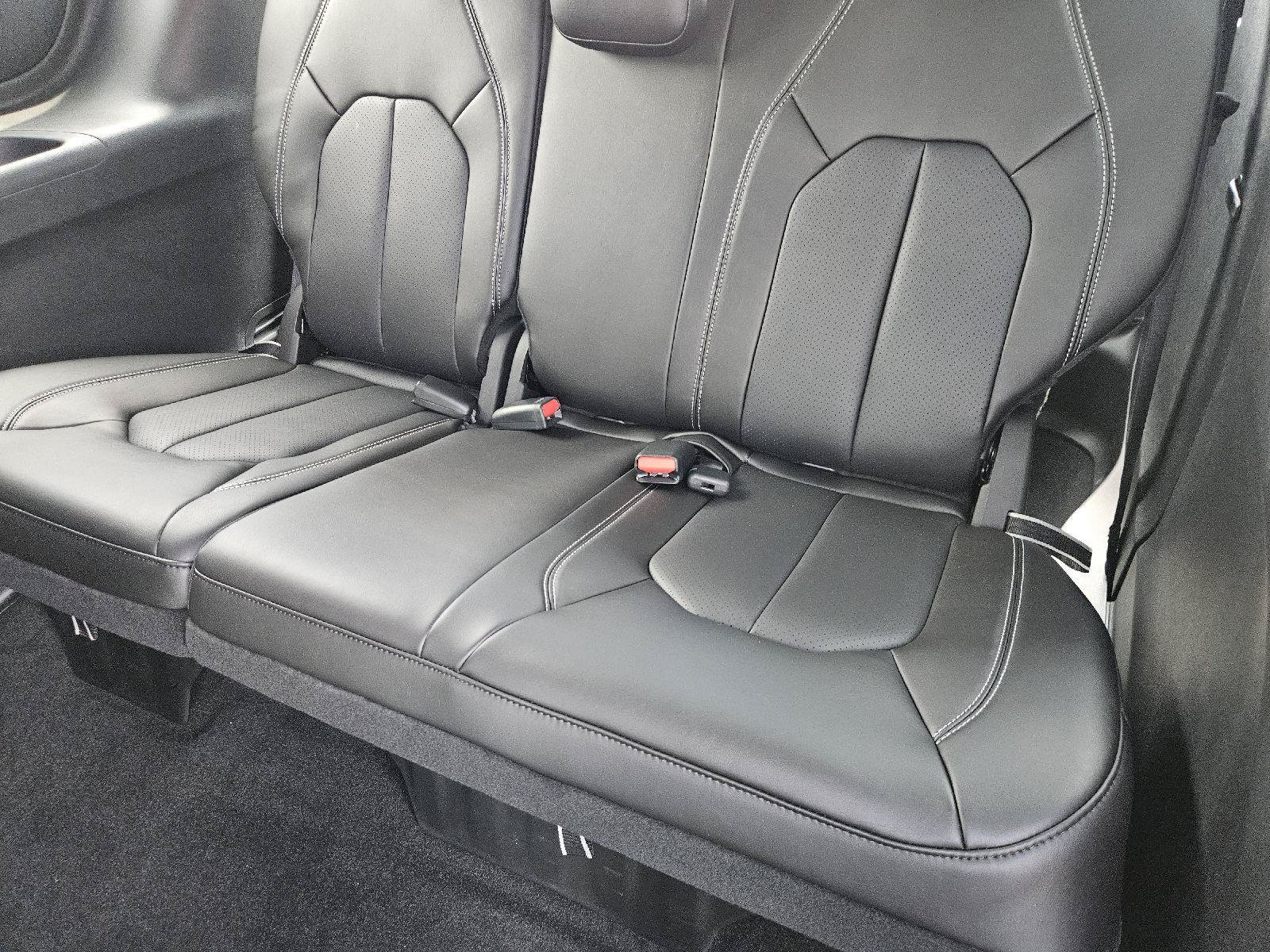 New 2027 Chrysler Pacifica LX FWD image 23