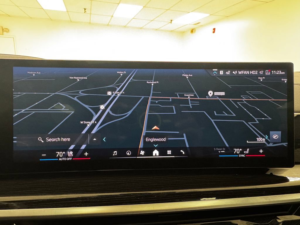 Used 2024 BMW X6 xDrive40i w/ Premium Package image 19