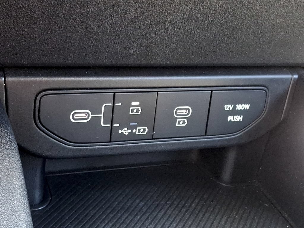 Used 2025 Kia K4 FWD image 25