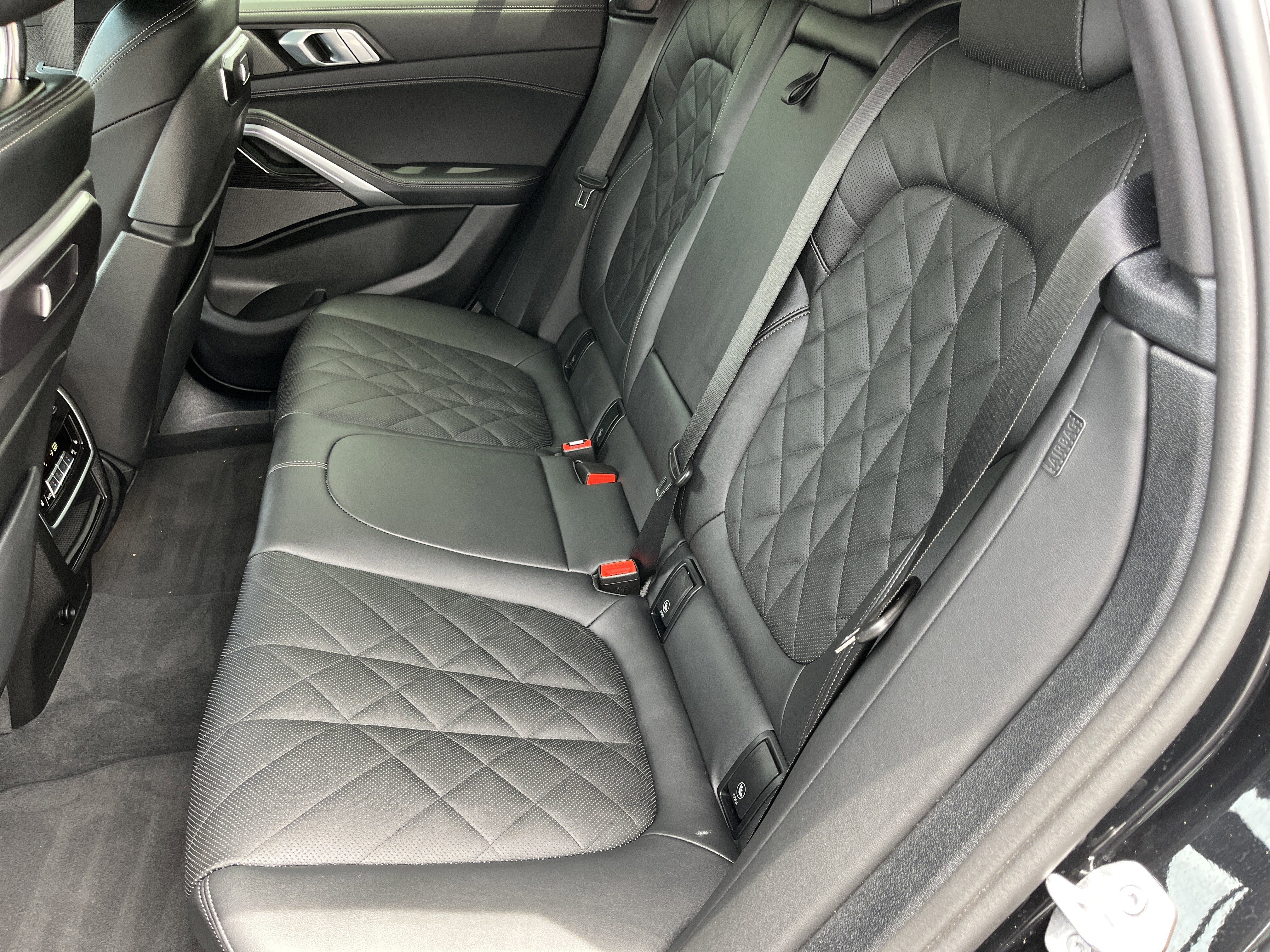 Used 2026 BMW X6 xDrive40i AWD/4WD image 20