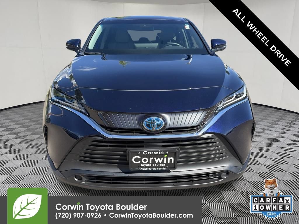Used 2024 Toyota Venza LE AWD/4WD image 2