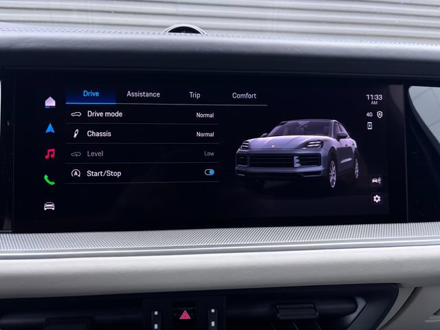 New 2026 Porsche Cayenne Coupe AWD/4WD image 19