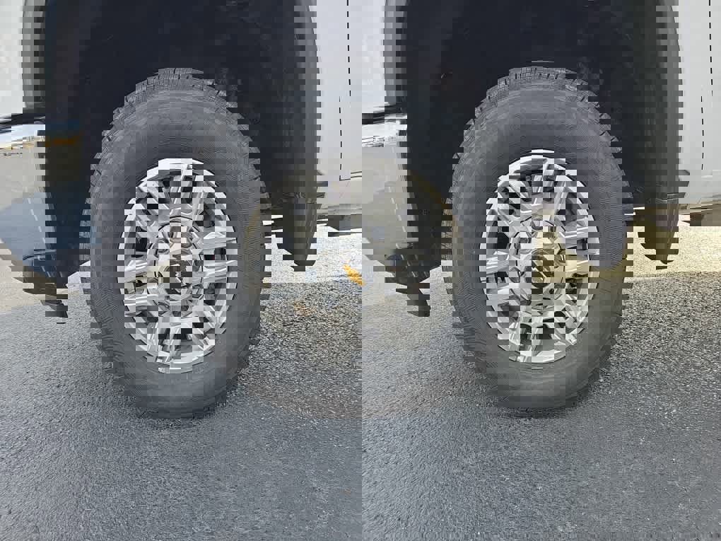 Used 2024 Chevrolet Silverado 2500 LT image 10