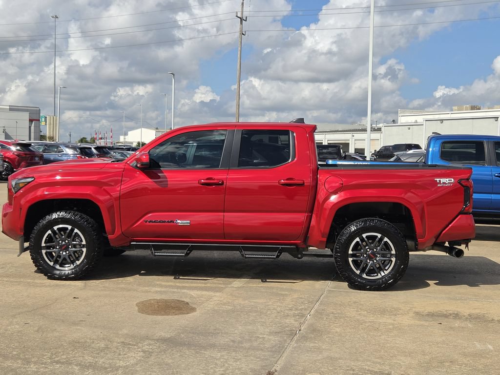 Used 2025 Toyota Tacoma TRD Sport AWD/4WD image 6