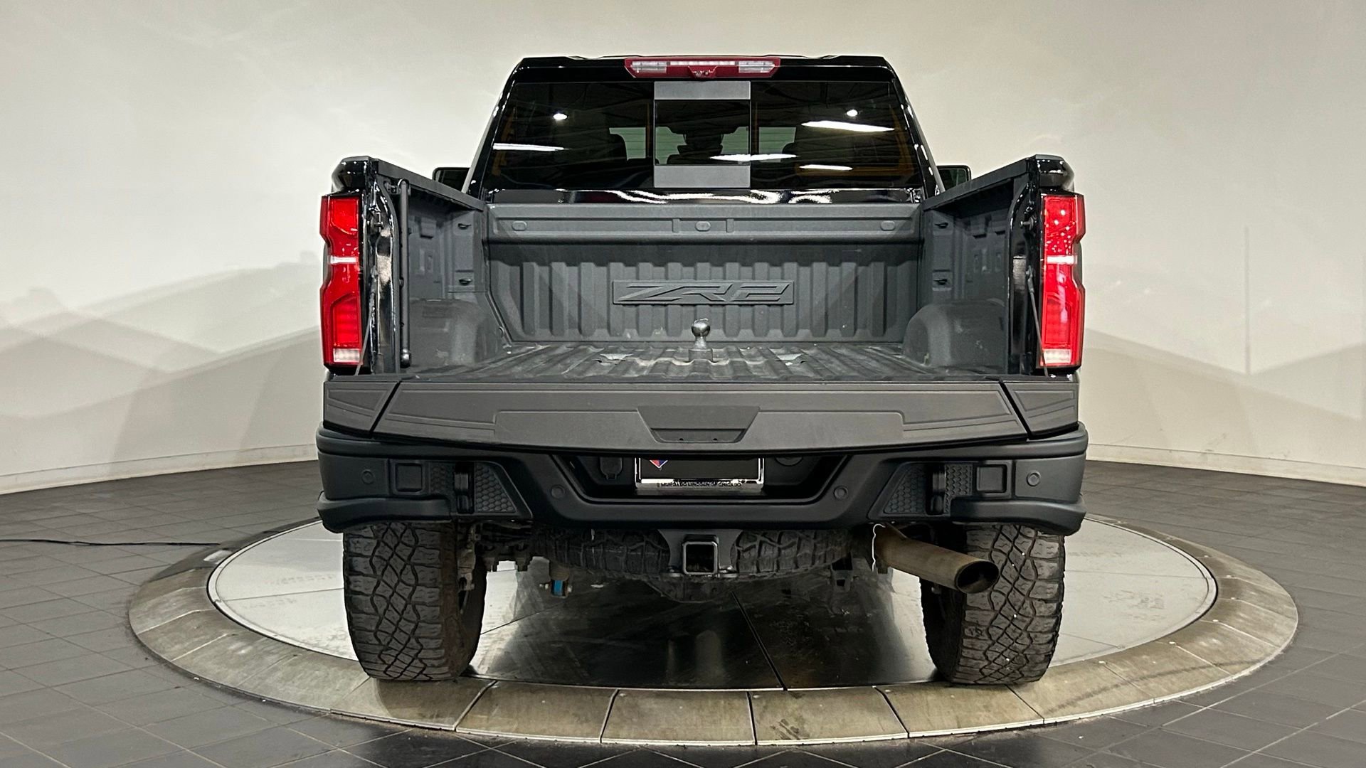 Used 2024 Chevrolet Silverado 2500 ZR2 w/ ZR2 Bison Edition AWD/4WD image 34