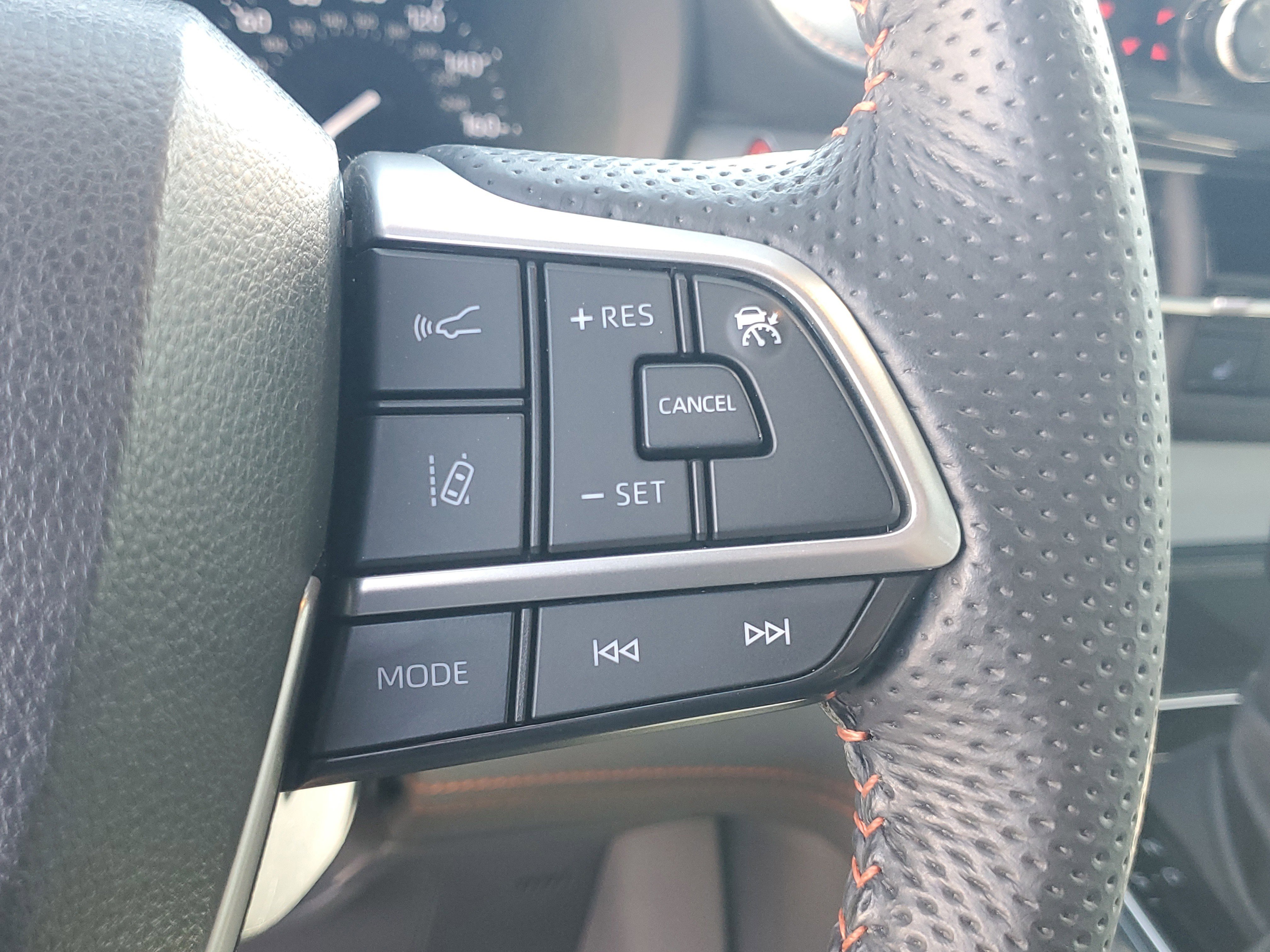 Certified 2022 Toyota Sienna XSE w/ XSE Plus Package FWD image 24