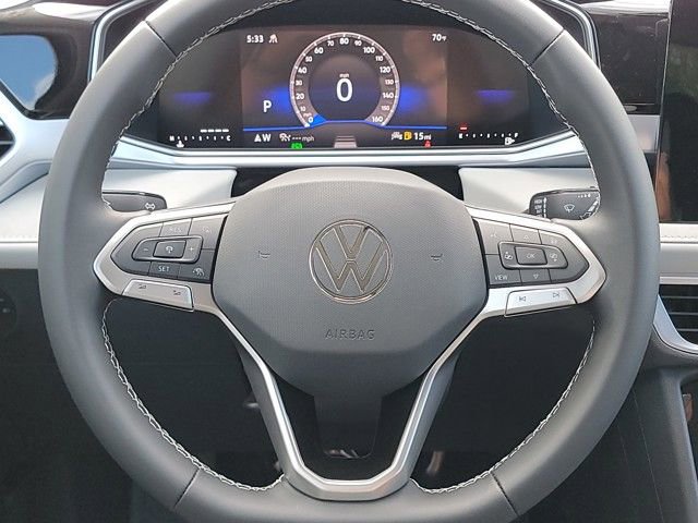 New 2025 Volkswagen Taos SE image 25