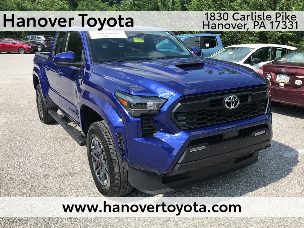 Certified 2024 Toyota Tacoma TRD Sport AWD/4WD image 1