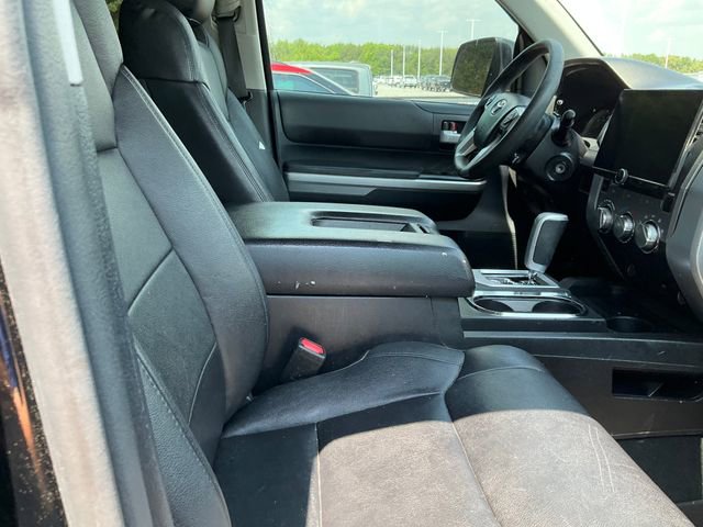 Used 2015 Toyota Tundra SR5 w/ SR5 Upgrade Package RWD image 11