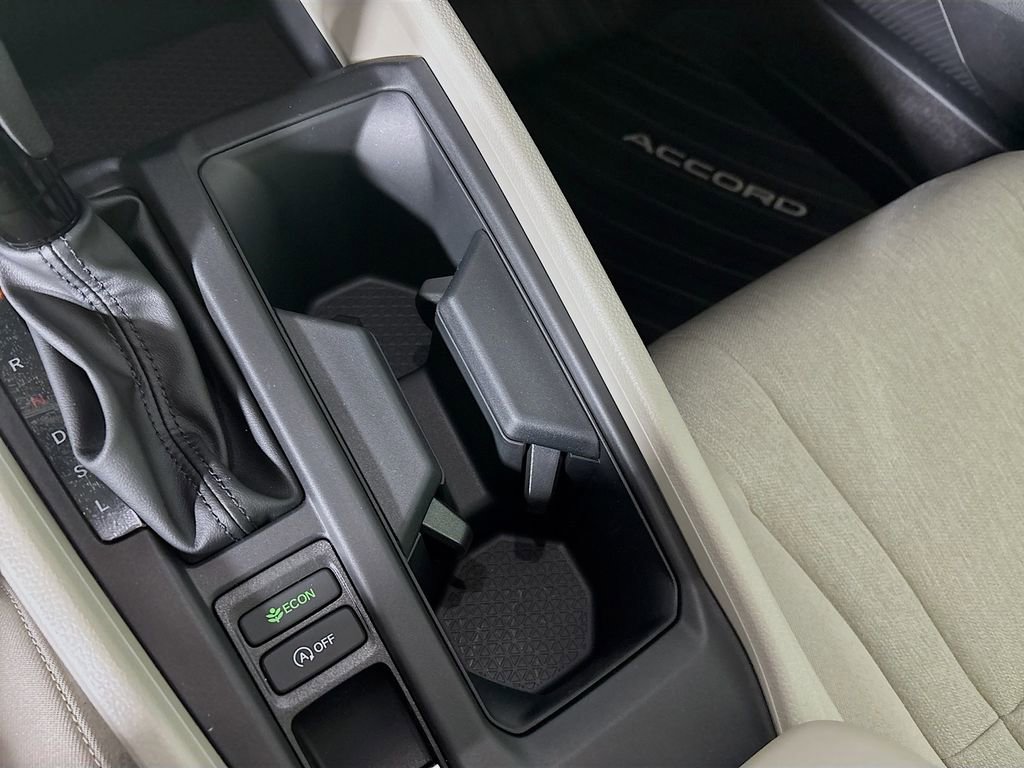 New 2025 Honda Accord SE image 16