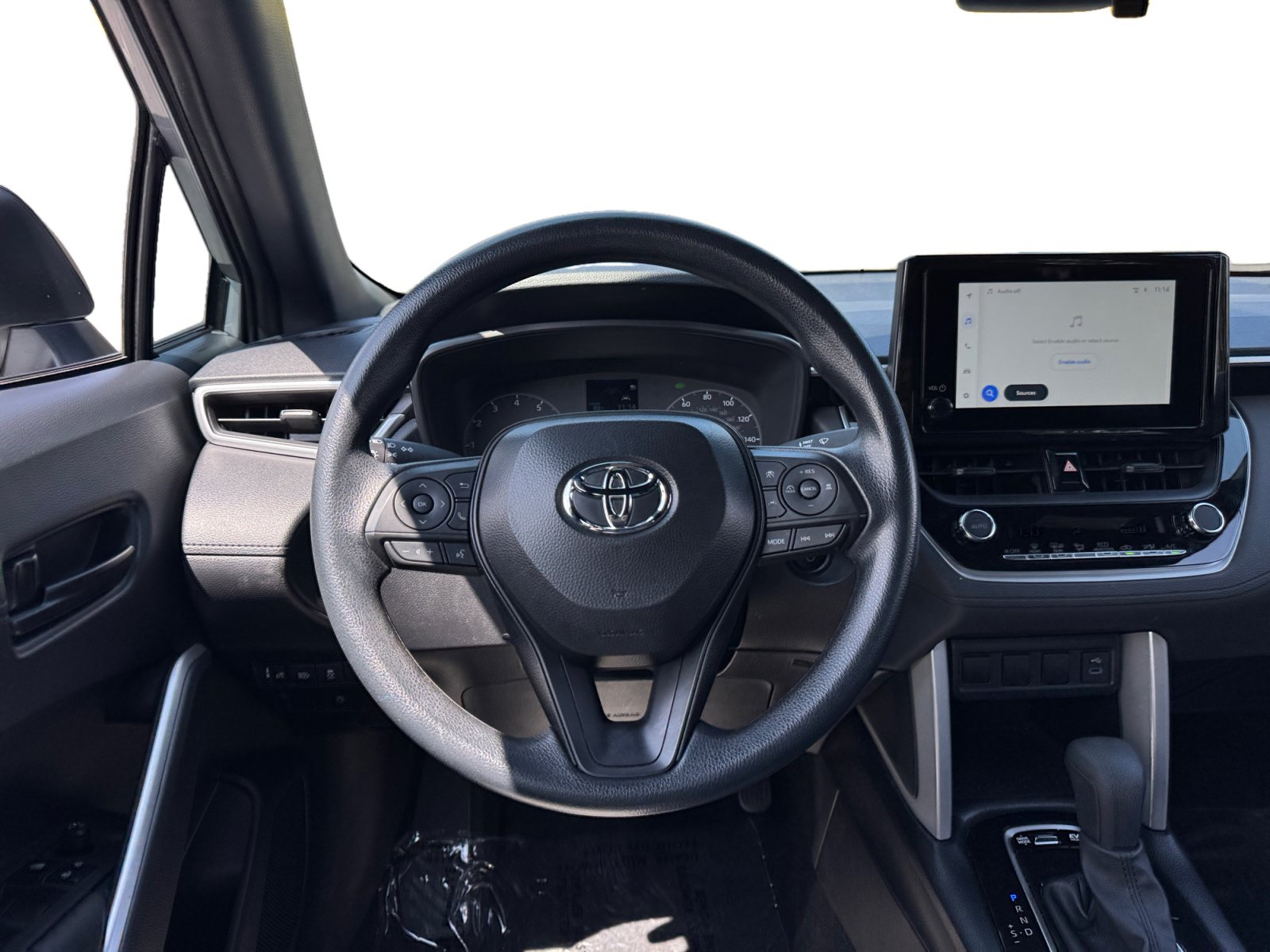 Used 2025 Toyota Corolla Cross AWD Hybrid image 12