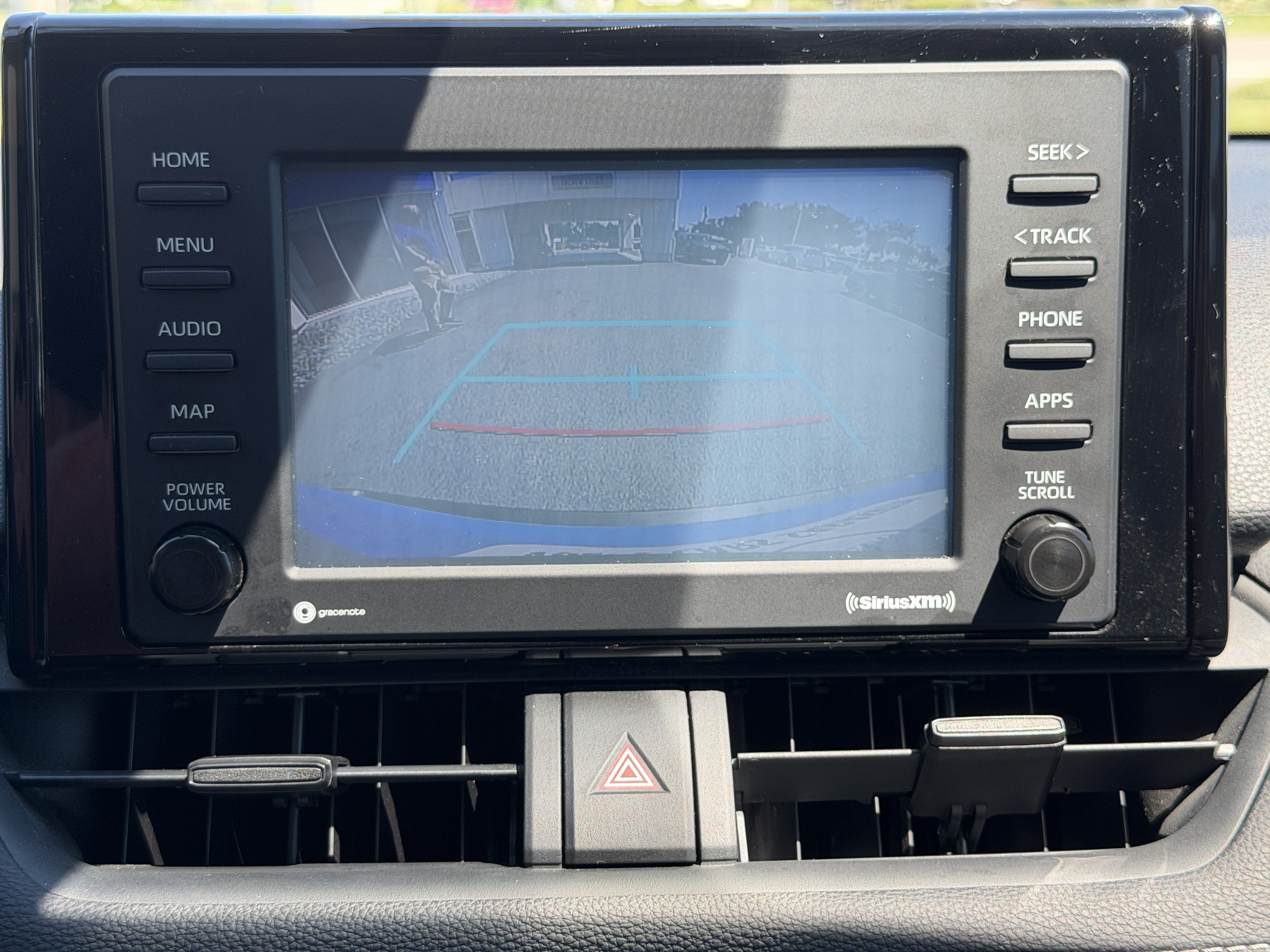 Used 2020 Toyota RAV4 LE FWD image 18