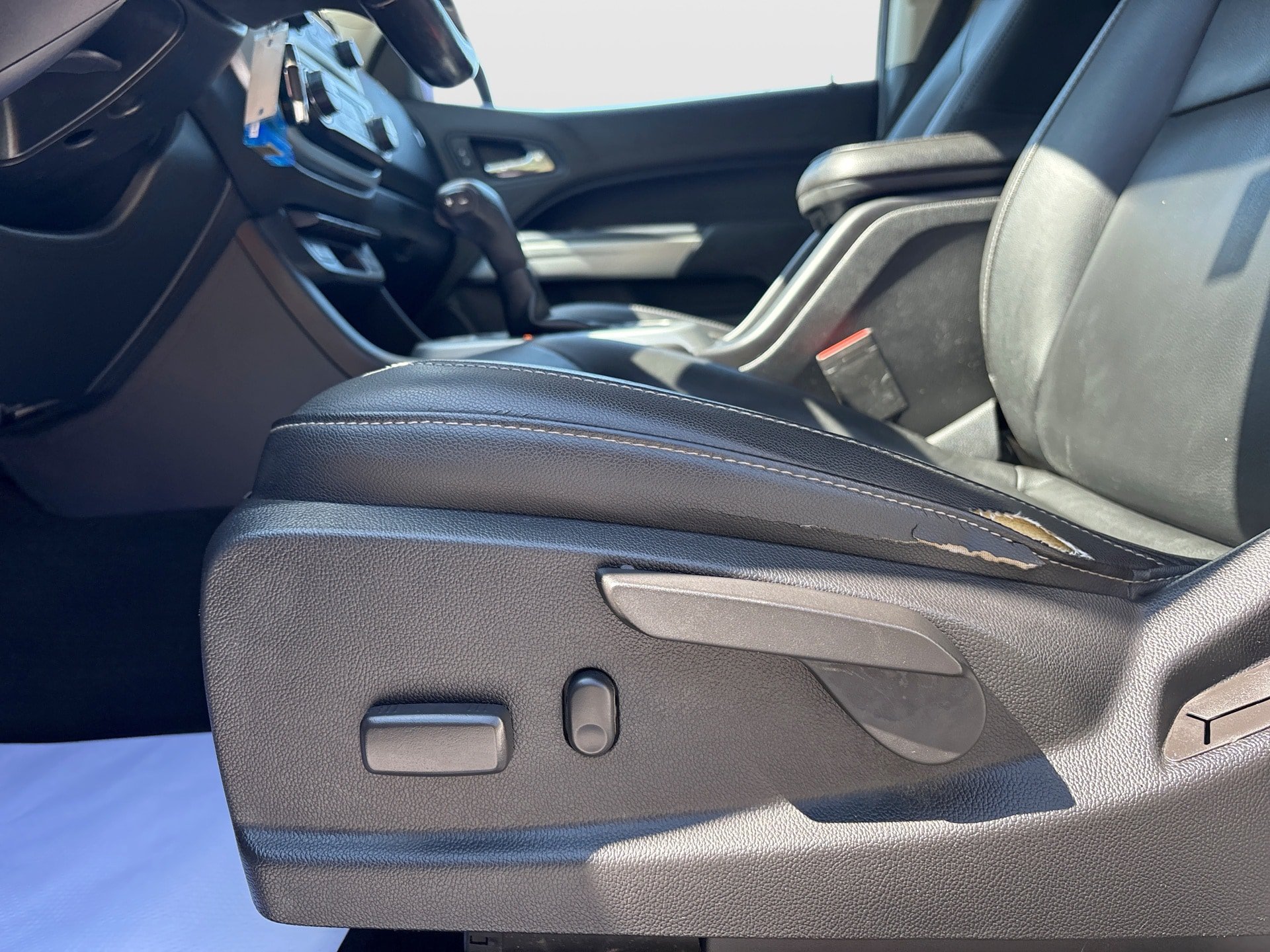 Used 2018 Chevrolet Colorado ZR2 AWD/4WD image 16