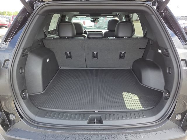 New 2027 GMC Terrain Elevation w/ Elevation Premium Package AWD/4WD image 19