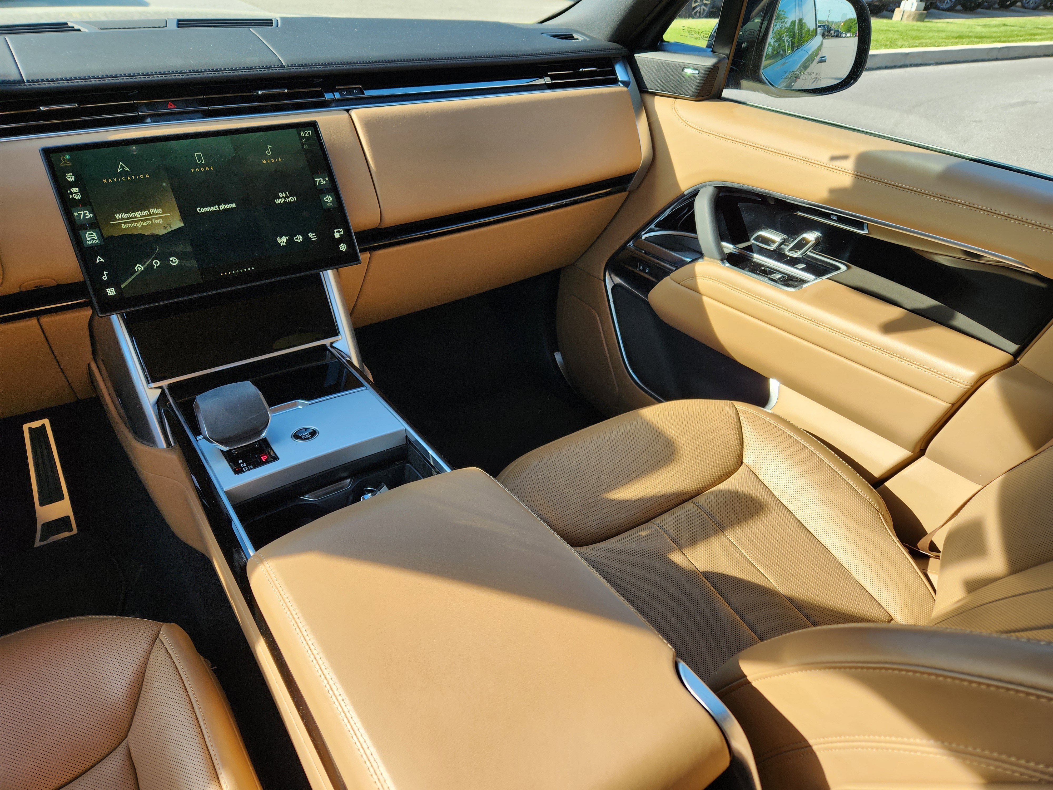 Certified 2024 Land Rover Range Rover SE AWD/4WD image 14