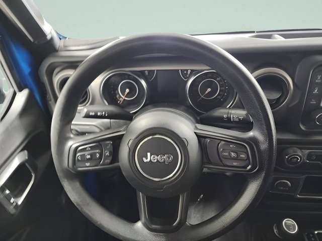 Used 2020 Jeep Gladiator Sport w/ Trailer Tow Package image 25