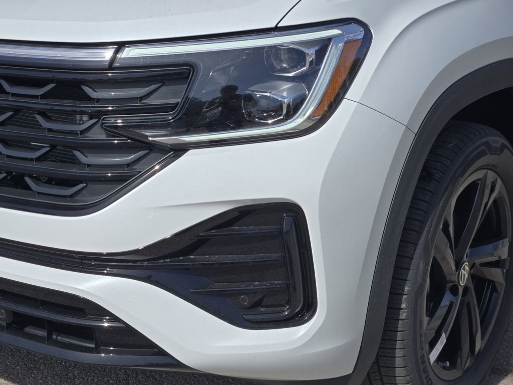 New 2026 Volkswagen Atlas Cross Sport SEL R-Line image 6