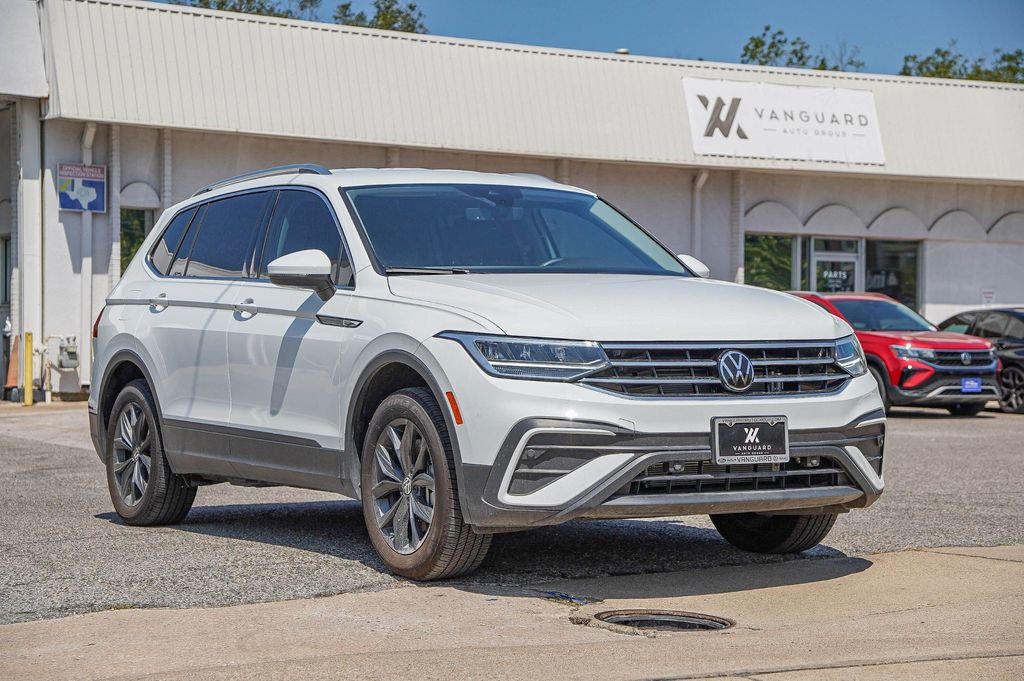 Used 2024 Volkswagen Tiguan SE image 9