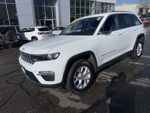 Used 2023 Jeep Grand Cherokee Limited image 32