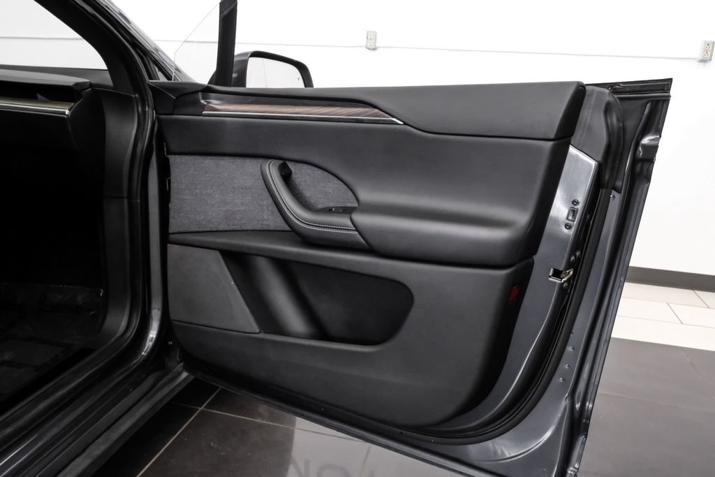 Used 2022 Tesla Model X AWD/4WD image 57