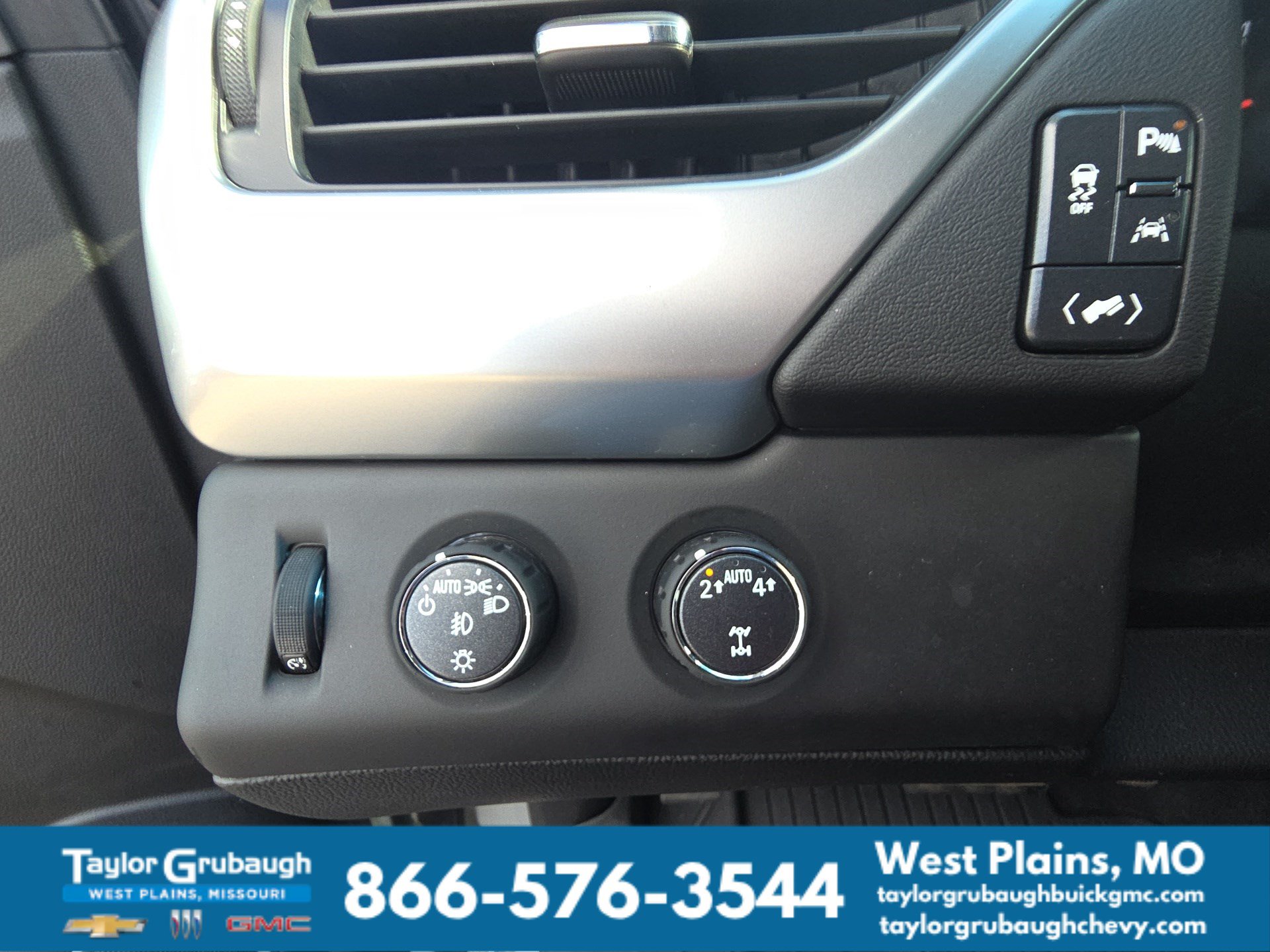 Used 2020 Chevrolet Tahoe Premier AWD/4WD image 20