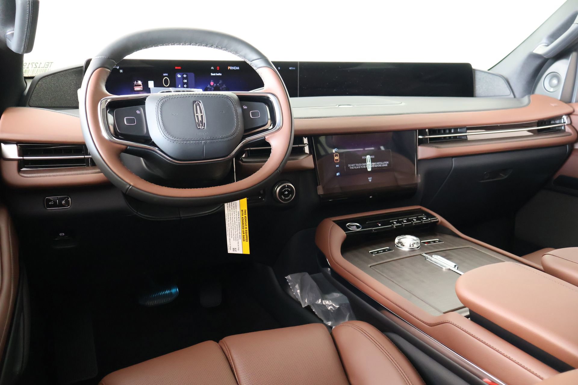 New 2026 Lincoln Navigator Reserve AWD/4WD image 2
