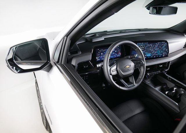 Used 2025 Chevrolet Tahoe LT w/ Comfort Package image 27