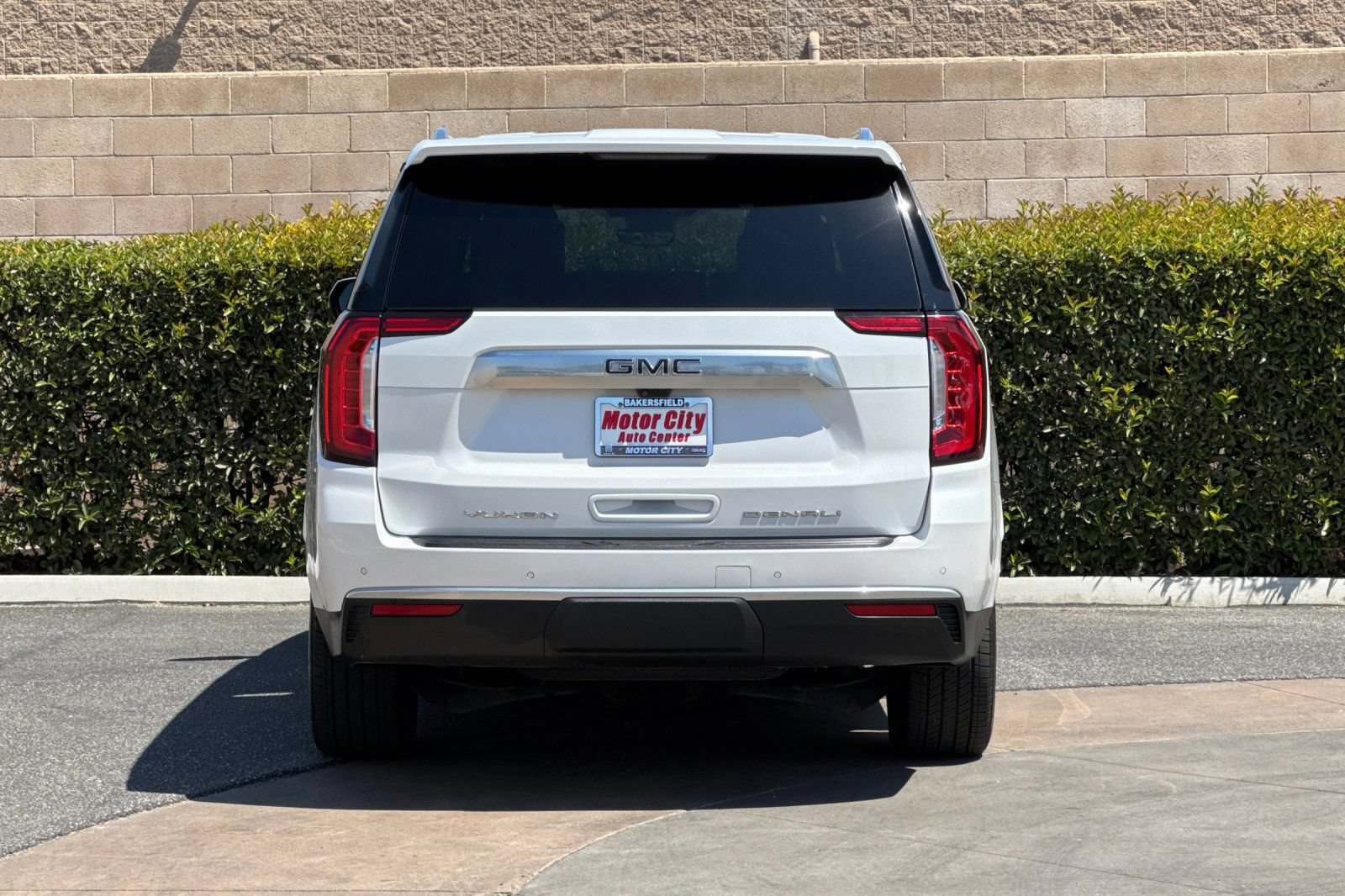 Certified 2023 GMC Yukon XL Denali w/ Advanced Technology Package AWD/4WD image 5