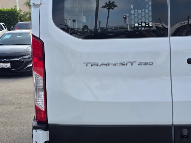 Used 2025 Ford Transit 250 Low Roof w/ Exterior Upgrade Package RWD image 6