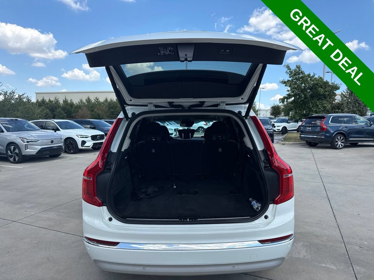 Used 2022 Volvo XC90 T8 Inscription Expression AWD/4WD image 8