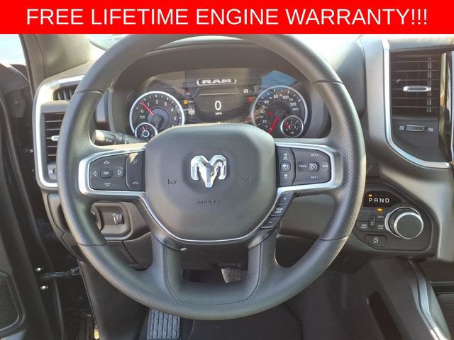 New 2026 RAM 1500 Express AWD/4WD image 18