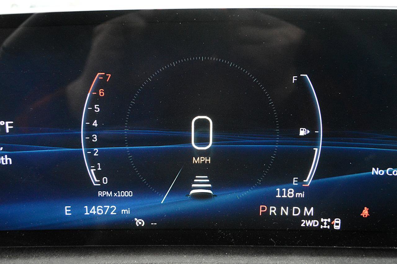 Used 2024 Cadillac XT4 Sport image 34