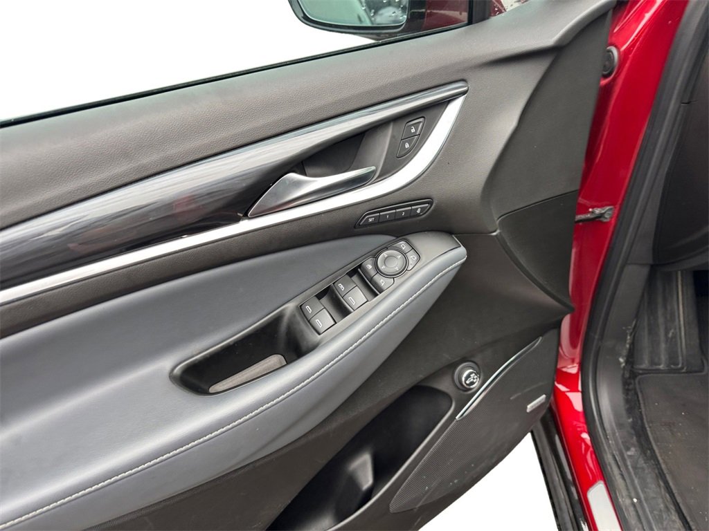 Used 2024 Buick Enclave Premium image 19