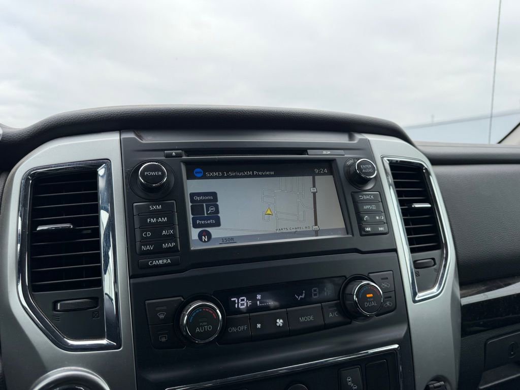 Used 2016 Nissan Titan SV image 16