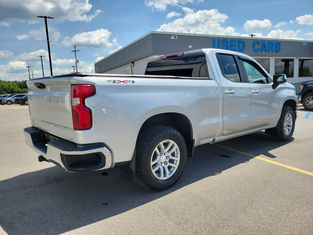Used 2020 Chevrolet Silverado 1500 LT AWD/4WD image 4